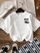 Remera Estampada de Frutas y Letras con Cuello Redondo