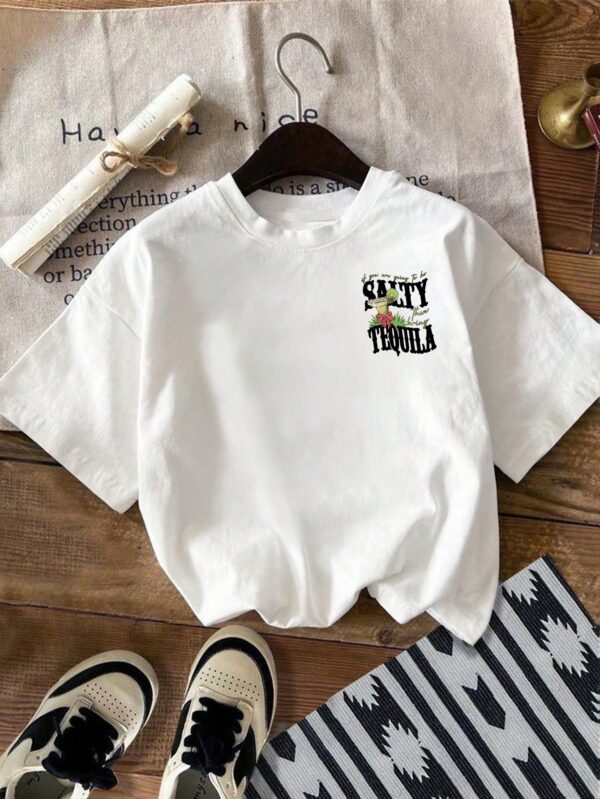 Remera Estampada de Frutas y Letras con Cuello Redondo - Image 27