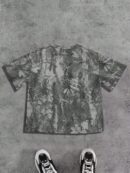 Remera Casual Oversize con Estampado Camuflado y Manga Corta