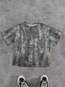 Remera Casual Oversize con Estampado Camuflado y Manga Corta