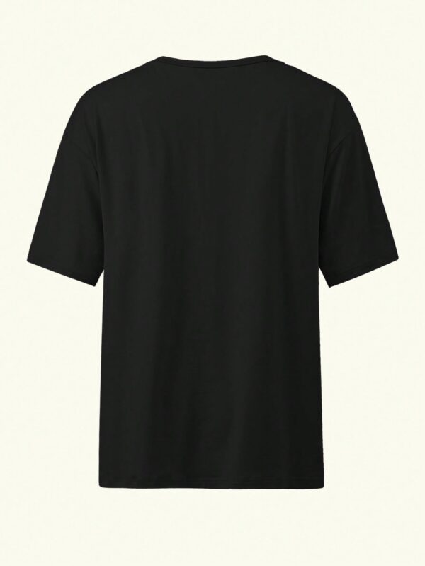 Camiseta Oversize con Estampado Vaquero y Cuello Redondo - Image 20