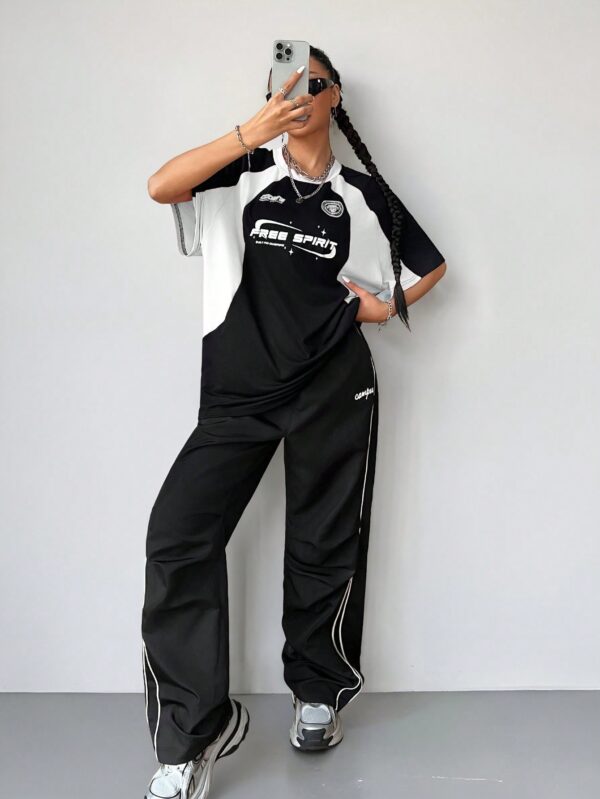 Remera Oversize Deportiva con Estampado de Bloques de Colores - Image 19