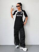 Remera Oversize Deportiva con Estampado de Bloques de Colores