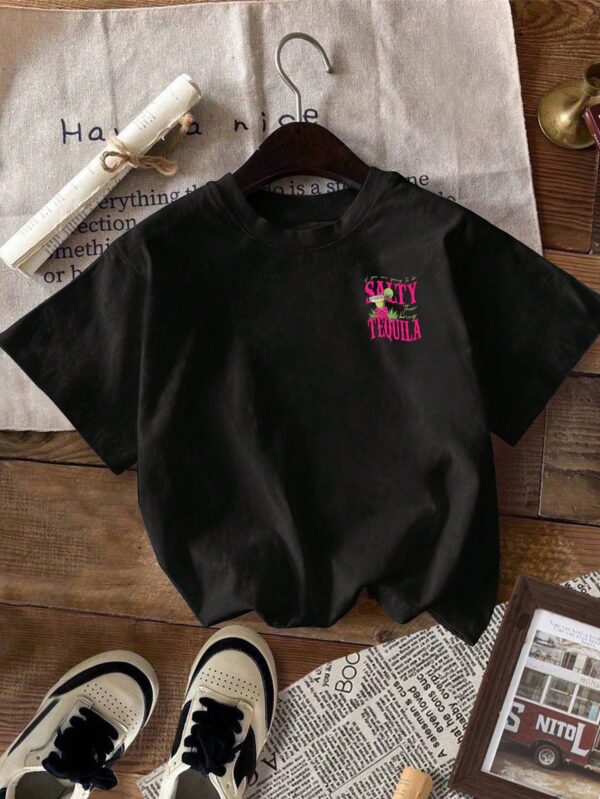 Remera Estampada de Frutas y Letras con Cuello Redondo - Image 6