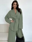 Set Elegante y Casual de Shacket y Pantalón con Cinturón